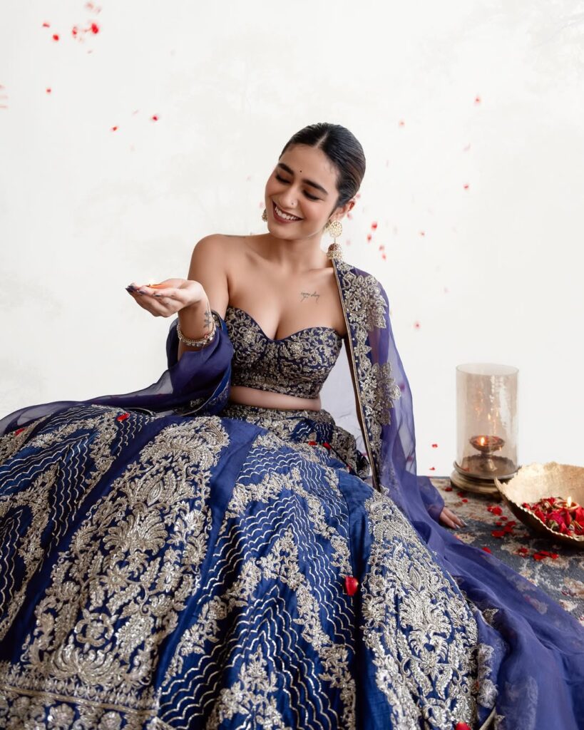 priya p varrior photos viral