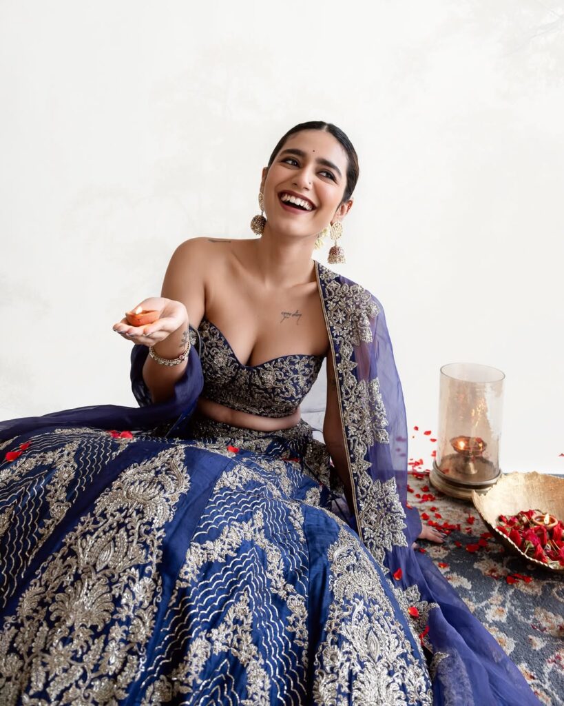 priya p varrior photos viral